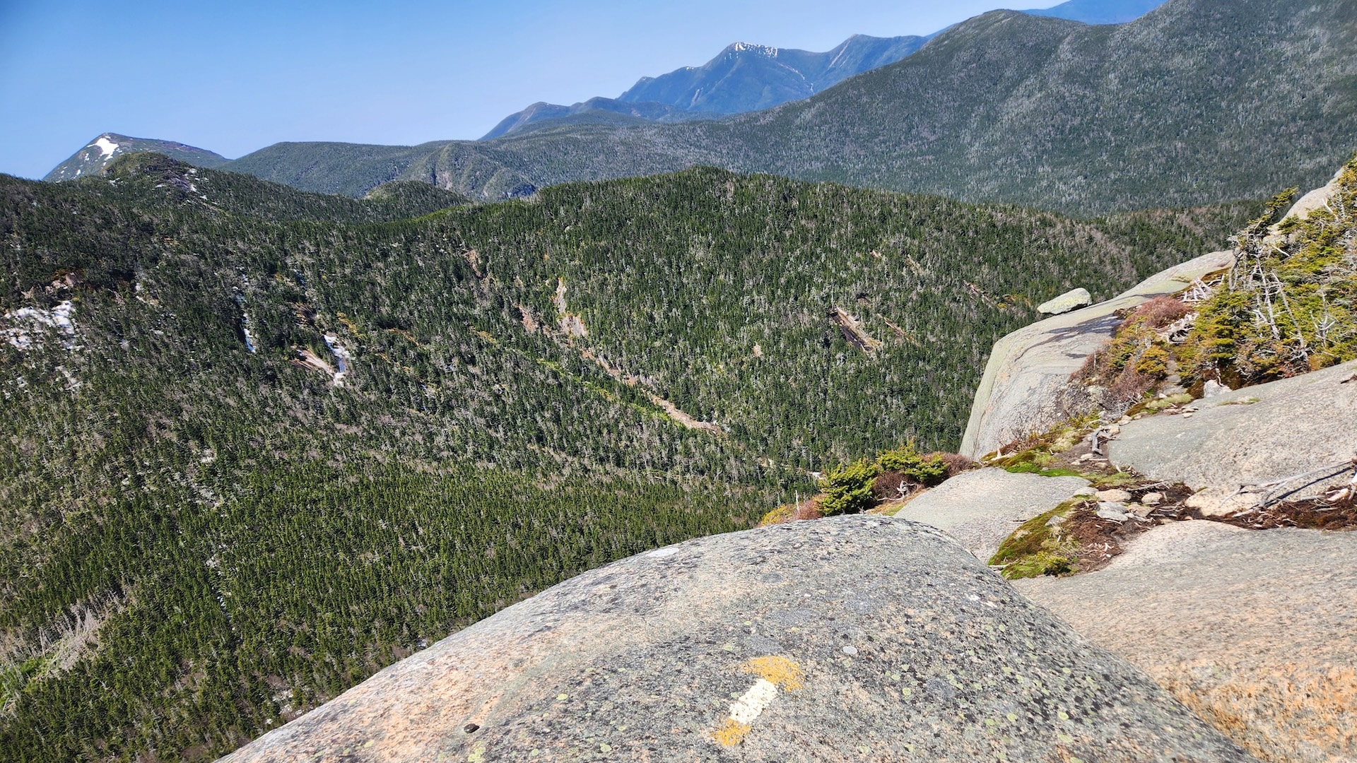 The harrowing view from the Saddleback Cliffs.