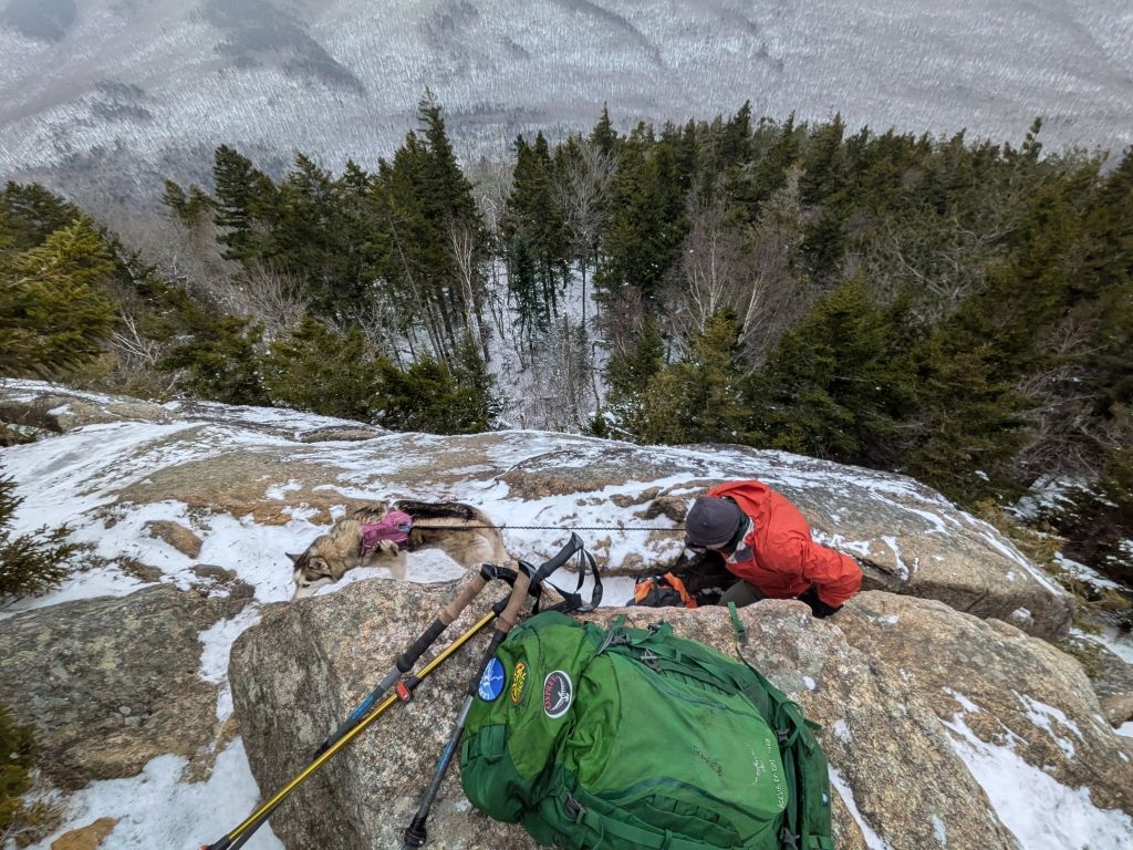 ledge past the crack